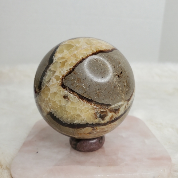 Septarian Sphere - Picture 5 of 9